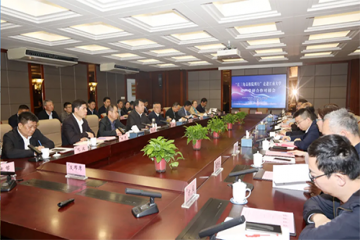 招才引智高校行，推动城市人才双向奔赴 ——我司应邀参加市人社“招才引智江南大学高校行”活动 