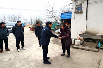 新春深冬送温暖  携手共进致富路